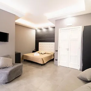 Affittacamere Royal Art H Spaccanapoli, By Clapa Group, Napoli