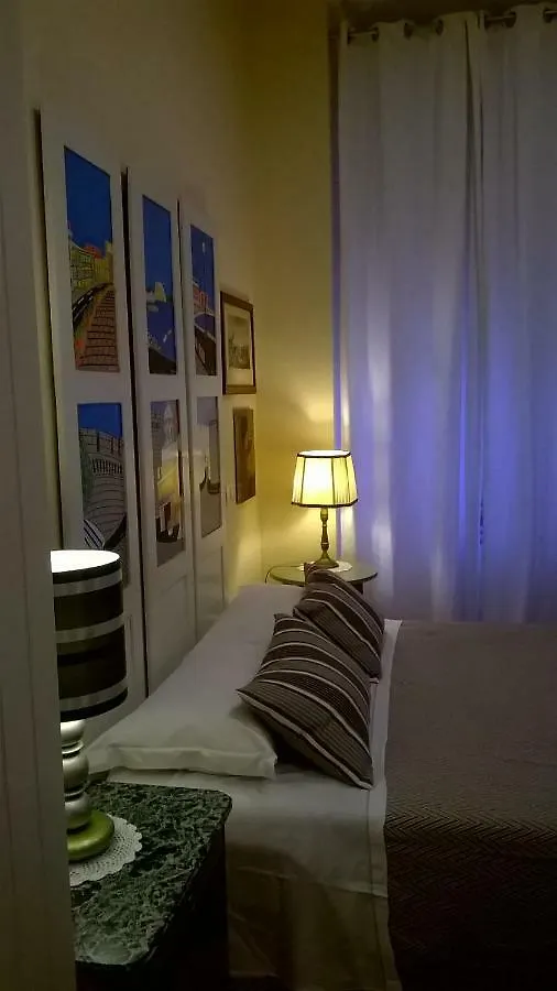 *** Bed & Breakfast Le Stanze Di Angela Bed and Breakfast Neapel Italien